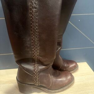 VINTAGE *FRYE* Sabrina Campus Leather Boots w/ Braid Detail Size 6 Women's TALL